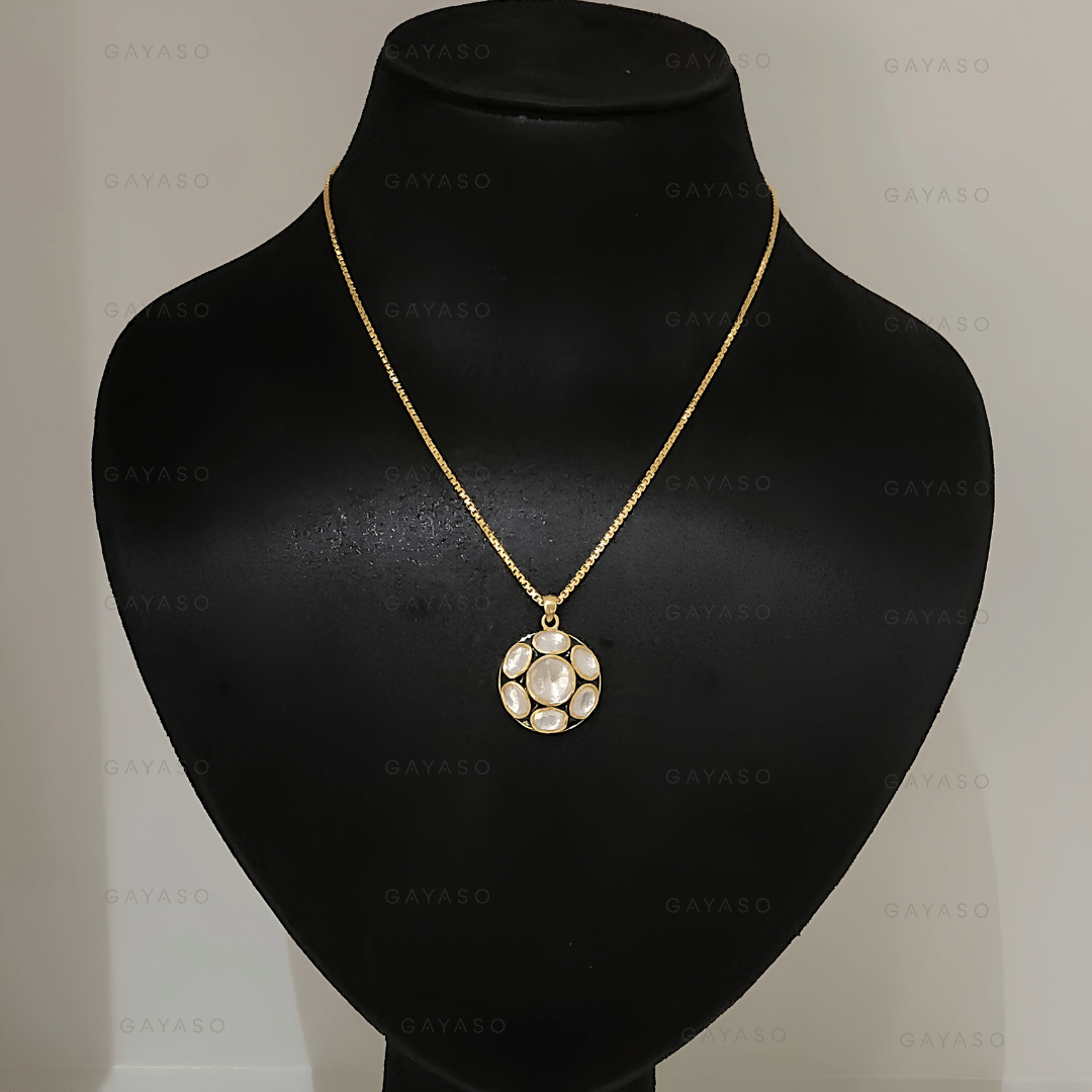 Green Polki Style Gold Pendant For Women