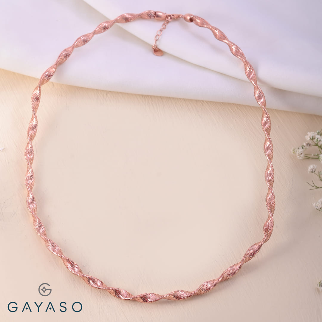 Elegant Twisted Texture Necklace For Women